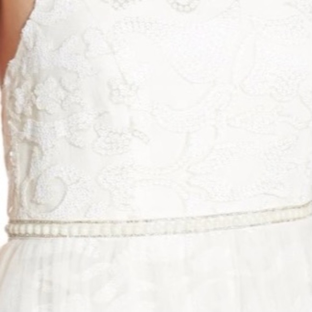 new ✶ Barefoot Bride ✶ Ethereal Pearl Trim Halter Lace Gown ✶ Ivory Size Medium - Picture 9 of 14